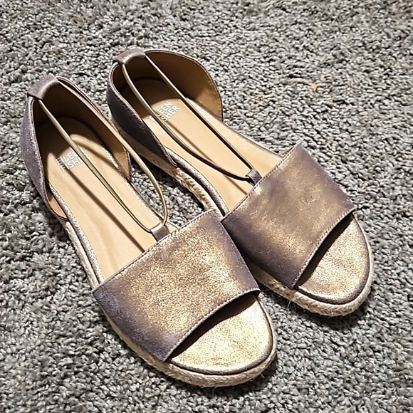 Eileen Fisher Mews Metallic Slip on Espadrile sandals size 8.5 - Picture 1 of 7